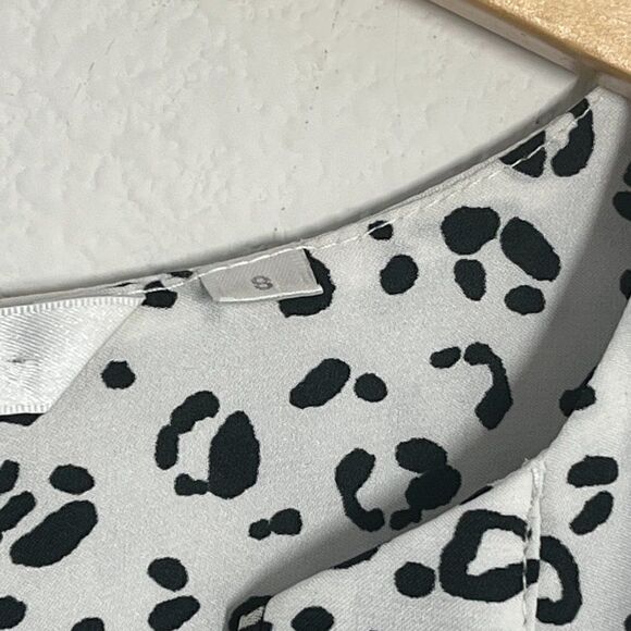 ZOA New York Silk Blouse Animal Print Size Small - Picture 5 of 13